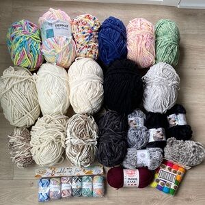 Yarn Bundle - Bernat Blanket, LionBrand